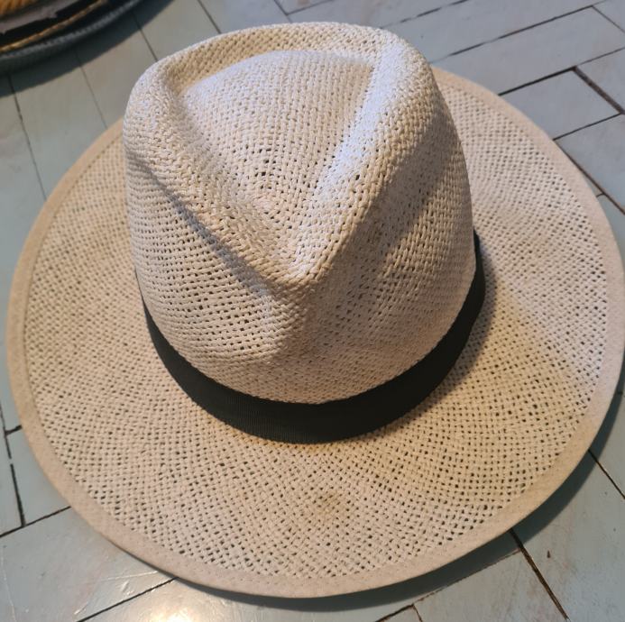 Zelo kvaliteten moški pleten panama klobuk št. 59