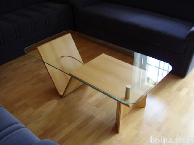 Klubska mizica za dnevno sobo - bukev,steklo