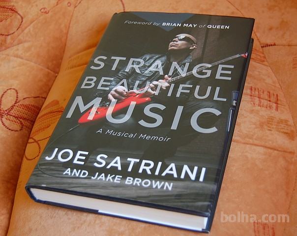 JOE SATRIANI - STRANGE BEAUTIFUL MUSIC Knjiga