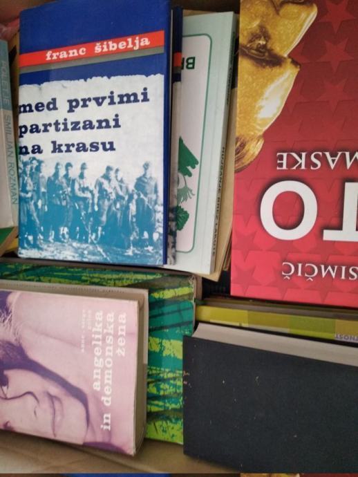 različne knjige, partizanske, tito.,zgodovinske