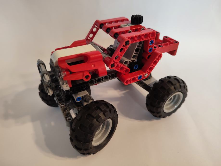 LEGO 8261 Rally Truck (2009)