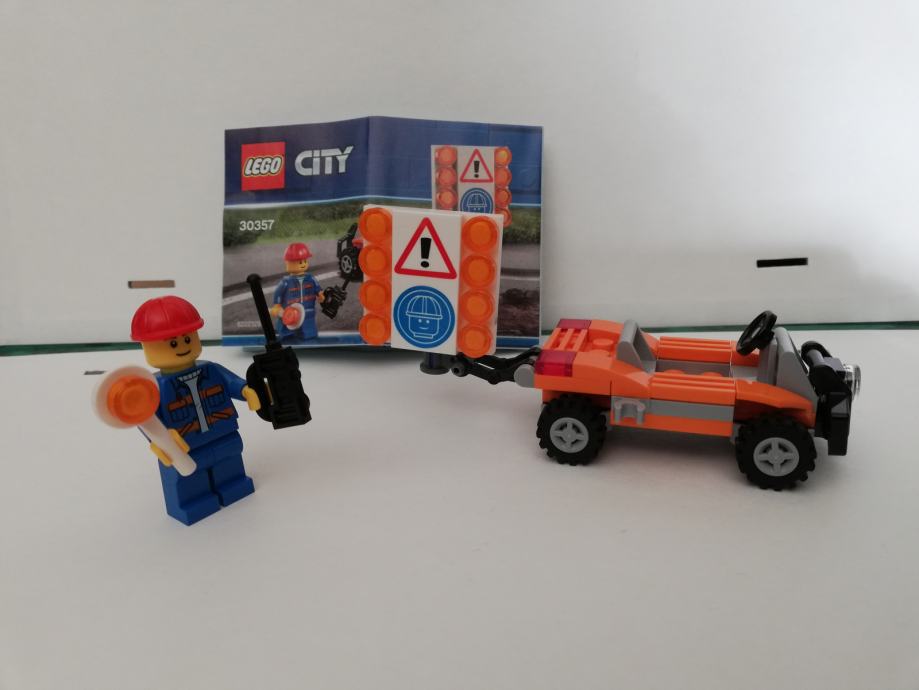 LEGO City, 30357, Cestni delavec