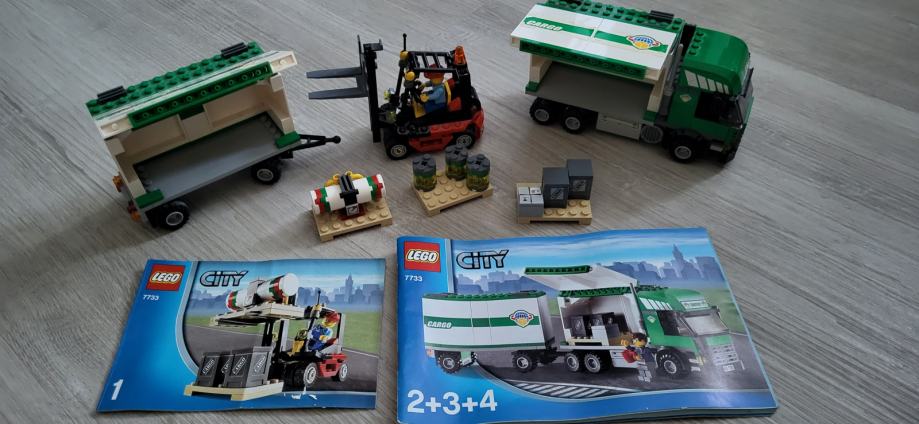 Lego city 7733 Truck & Forklift