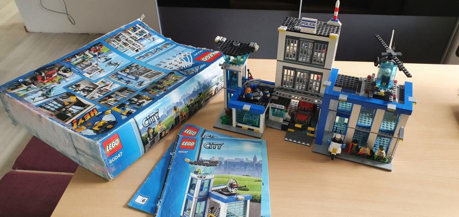 LEGO city policijska postaja 60047 kocke