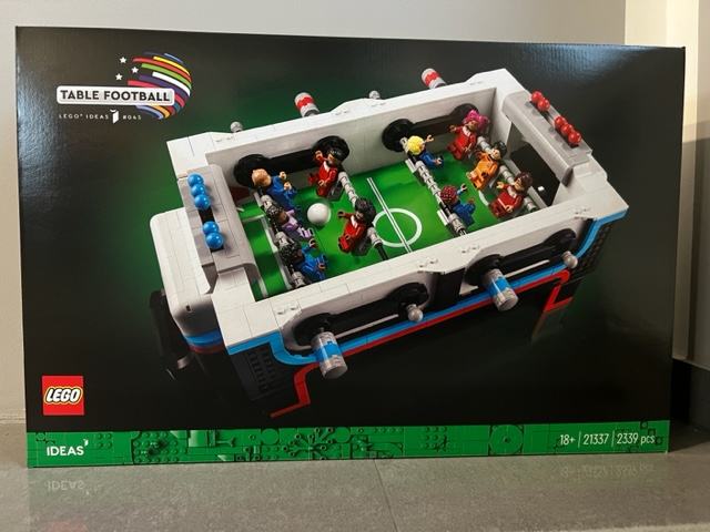 LEGO Ideas 21337 Miza za ročni nogomet