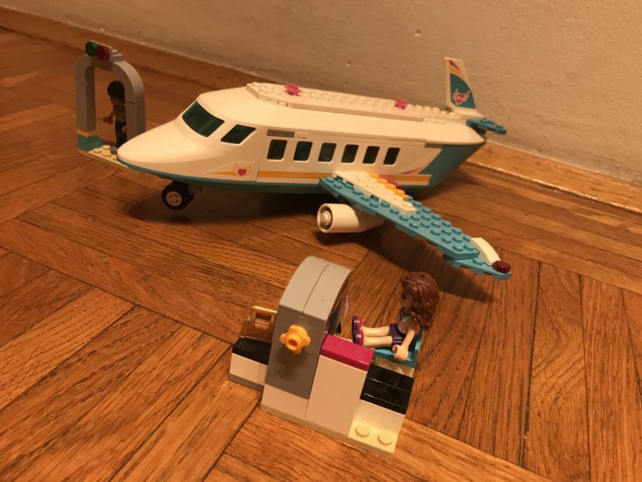 Lego kocke: Zasebno letalo mesta Heartlake, Lego friends