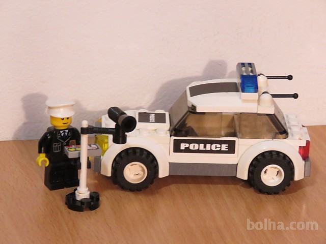Lego policijski avto