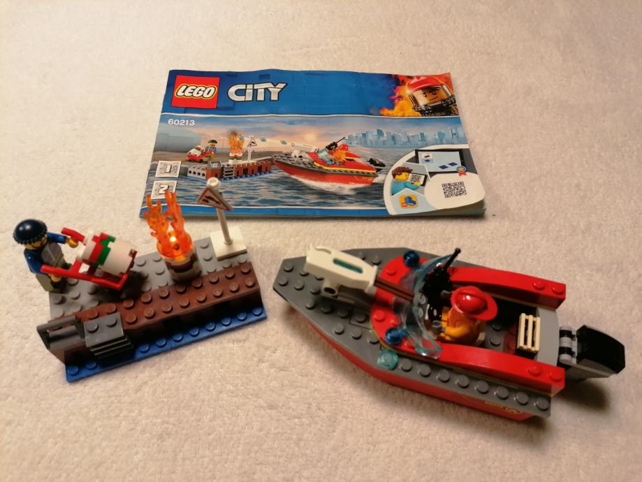 LEGO set št. 60213