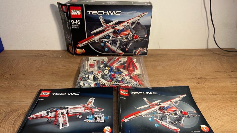 LEGO Technic 42040 Fire Plane