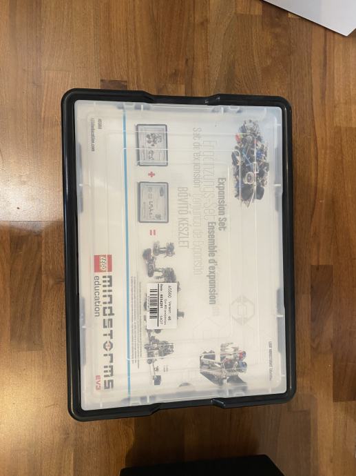 thumbnail image 2 of 853-Piece EV3 Mindstorms Expansion Set 45560 – Compatible Brick Kit (No Motors) 2 of 6