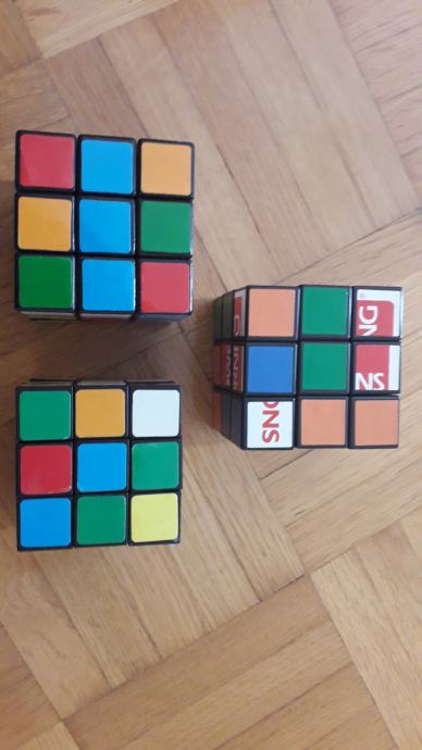 Tri Rubikonove kocke