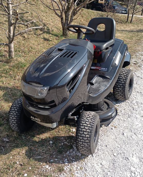 Vrtna kosilnica/traktor AL-KO T15 93.1 HDS-A Black Edition