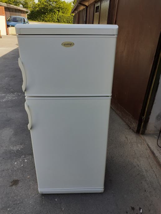 Gorenje kombiniran hladilnik  dela brezhibno in dobro ohranjen