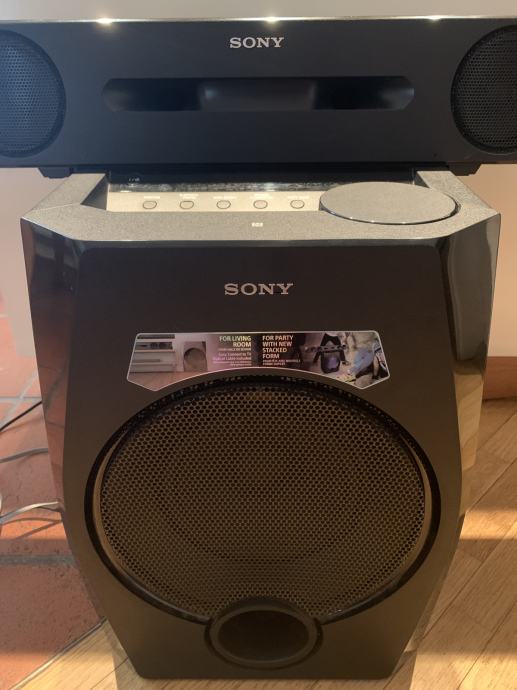 Sony zvočniki HT-GT1 (2.1 party komplet,bluetooth,usb,AUX,subwoofer)