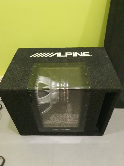 Alpine subwoofer+2way Alpine speakers+ magnat amplifier