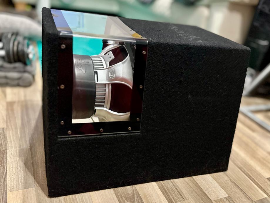 Subwoofer za avto Impact 67 Series 32 cm in ojačevalec