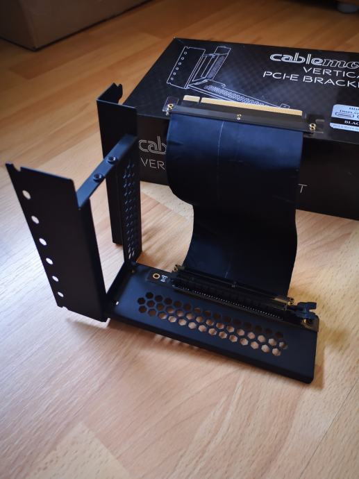 CableMod GPU Vertical PCIe Bracket HDMI + DisplayPort
