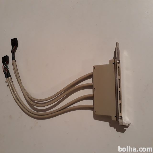 USB hub z 4 vhodi za vgradnjo v računalniško ohišje