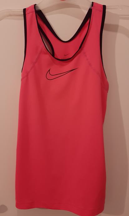 Športna majica Nike, vel. 8-10 let, kot nova