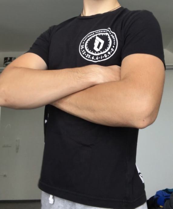 Adidas moška črna  majica