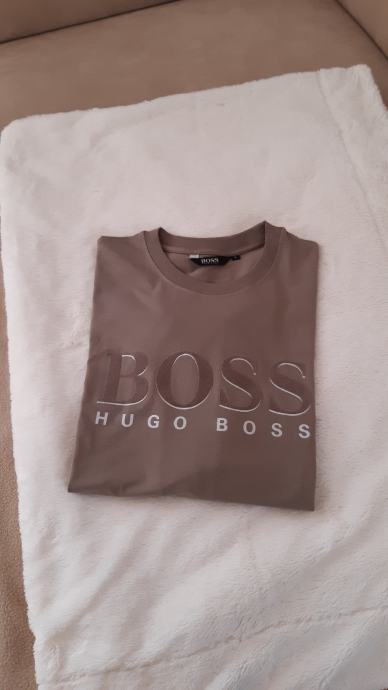 moška majica boss