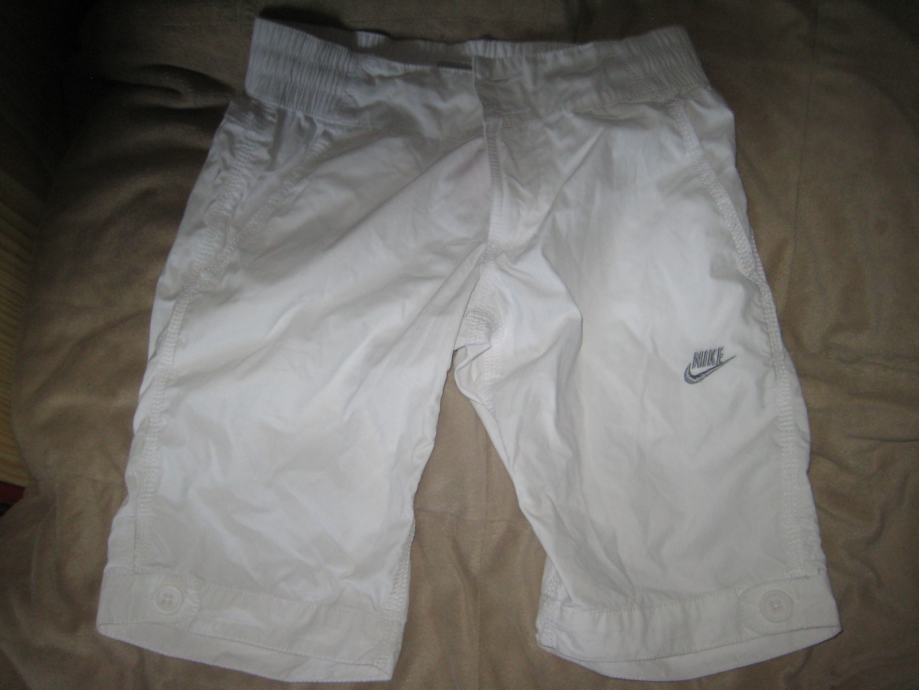 Dekliške kratke hlače NIKE, športne, bele, vel.152-158