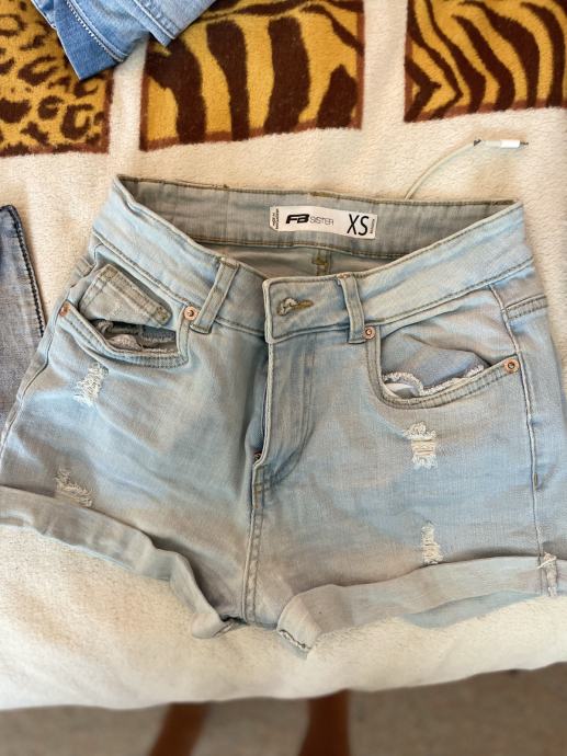 Ženske jeans kratke hlače - XS