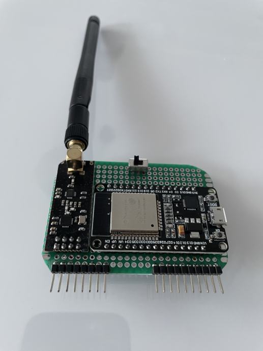 This is Flipper Zero's 4IN1 board (esp32&cc1101&L80-r&nrf24