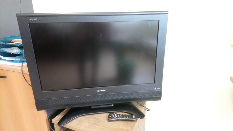 LCD TV sprejemnik  SHARP AQUOS LC32, rabljen