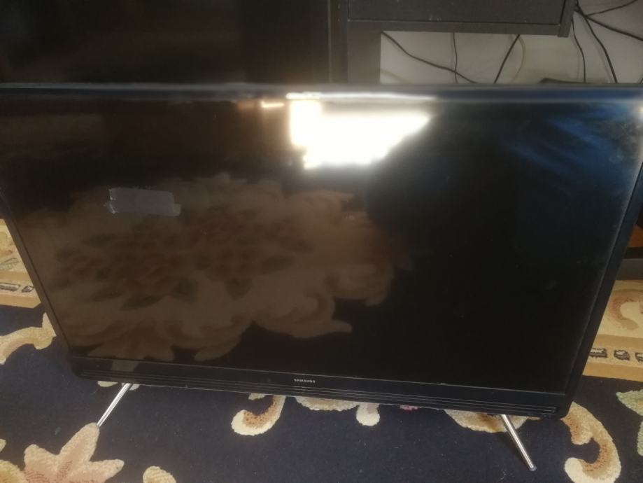 Led tv samsung UE32K4012 zlomjen zaslon