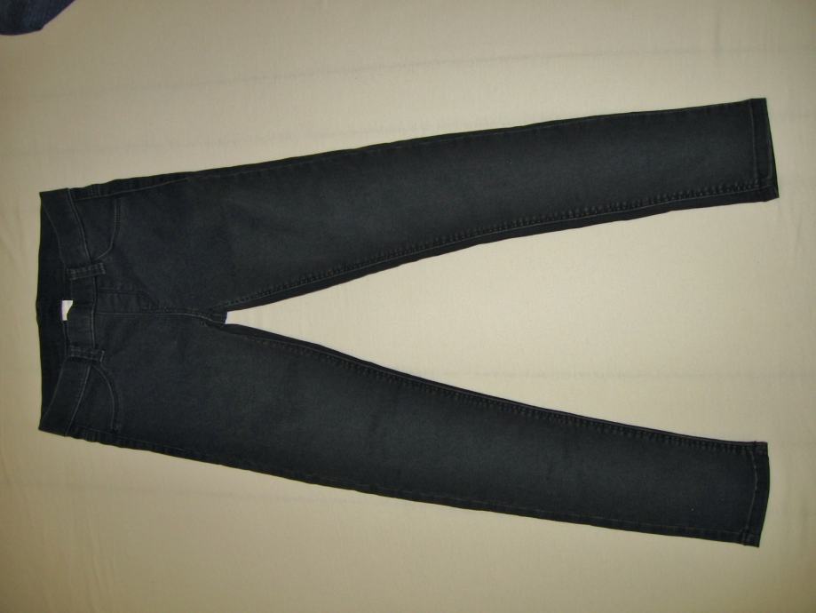 Nove kvalitetne jeans legice v št.146 - črne,c&a; 11/20