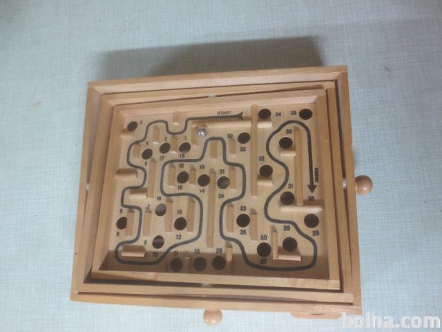igrača lesena - labirint