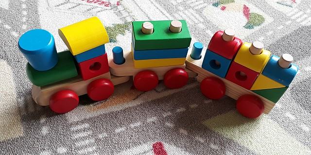 Lesen vlak M&D (18 lesenih kock) - didaktična igrača