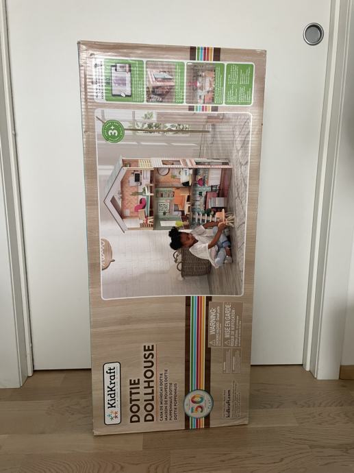 Lesena hiška za Barbike kidkraft dottie dollhouse
