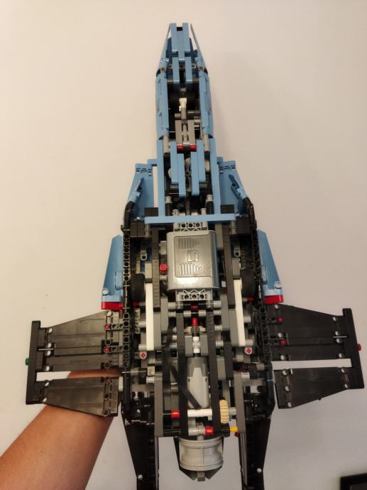 Prodam LEGO tehnic set 42066