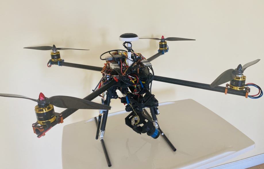 Dron premer: 65 cm + DJI naza v2 + GPS + FPV + Gimbal + kontroler