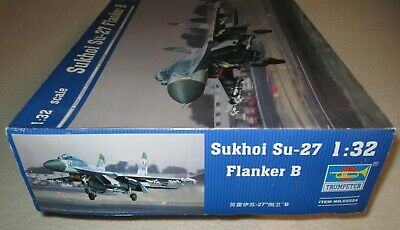 Prodam TRUMPETER 02224  1/32 Su-27 B Flanker + EDUARD + QB