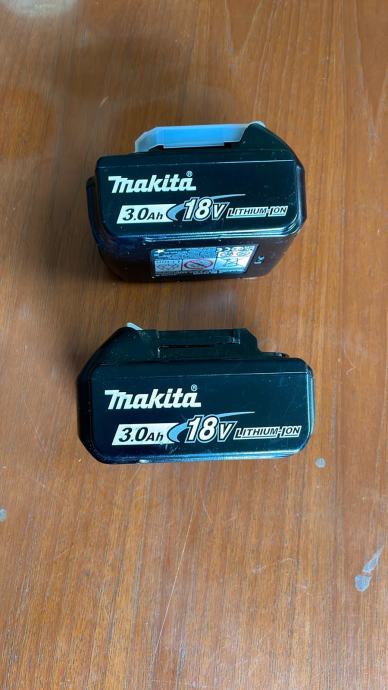 2x Makita Li-ion BL1830B akumulator