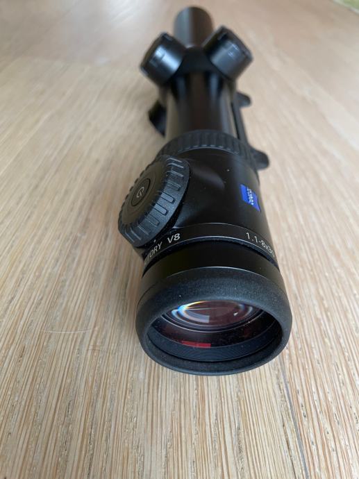 Zeiss Victory V8 1,18x30