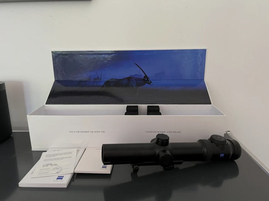 Zeiss Victory V8 1,18x30