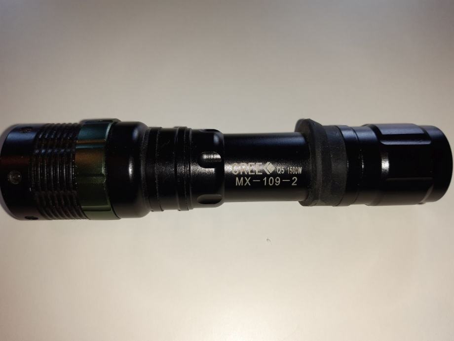 LED svetilka CREE MX-109-2 z regulacijo snopa (zoom).
