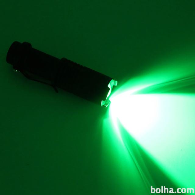 Zelena LED svetilko z zumom za lov.