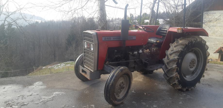 traktor massey ferguson 240