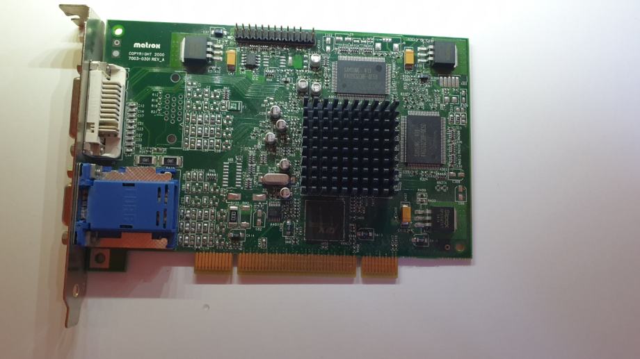 Grafična kartica Matrox 32 MB PCI-e