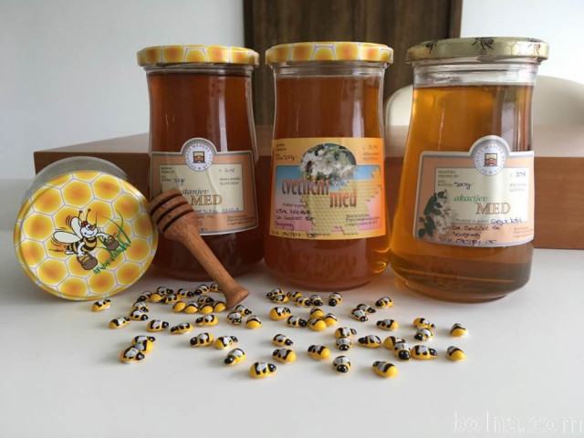 Čebelji med
