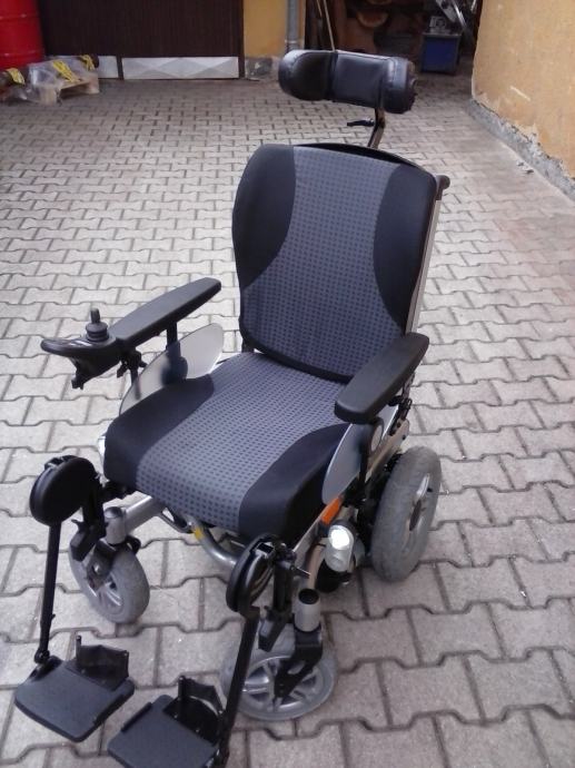 Invalidski voziček  Meyra širine 45 cm malo rabljen  ( Vožen cca 15km)