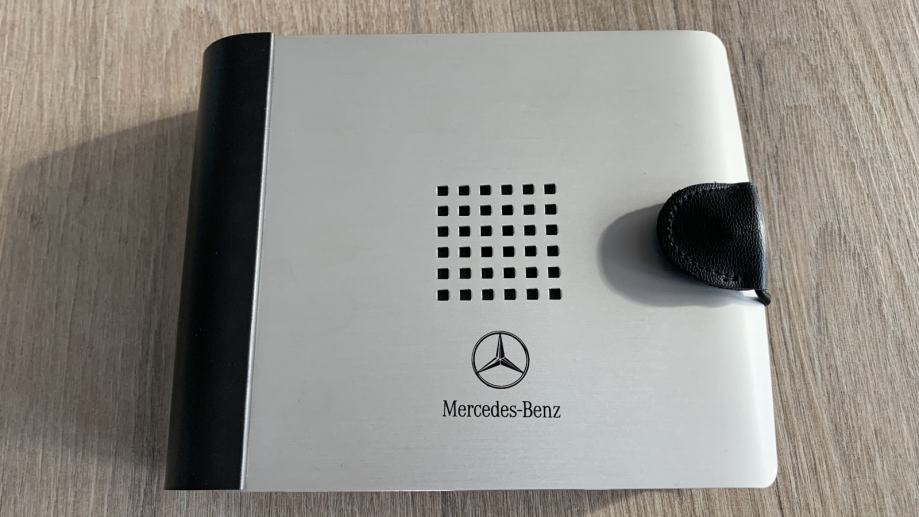 Torbica za CD-je, Mercedes-Benz