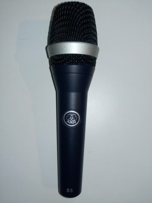 Dinamični mikrofon AKG D5 + torbica za shranjevanje