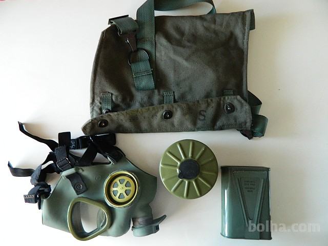 Gas maska, v original torbi z vsemi pripomočki