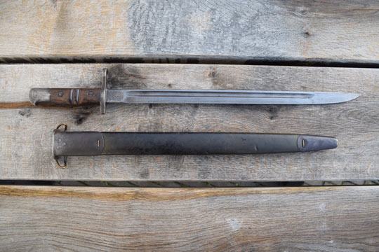 Kupim bajonete, nože, mačete iz obdobja WW1 in WW2